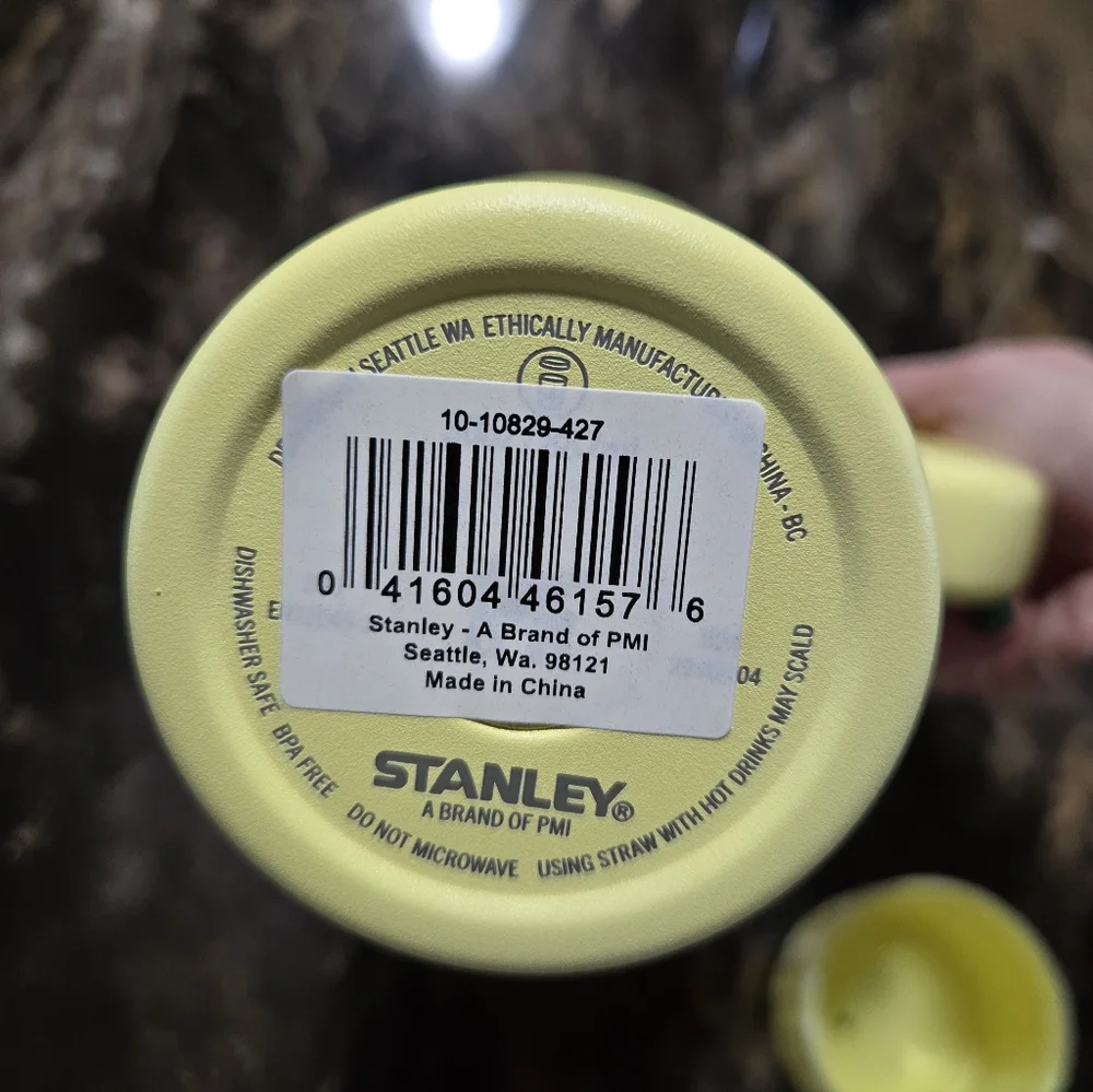 Lemonade Stanley 30oz - Picture 6 of 6